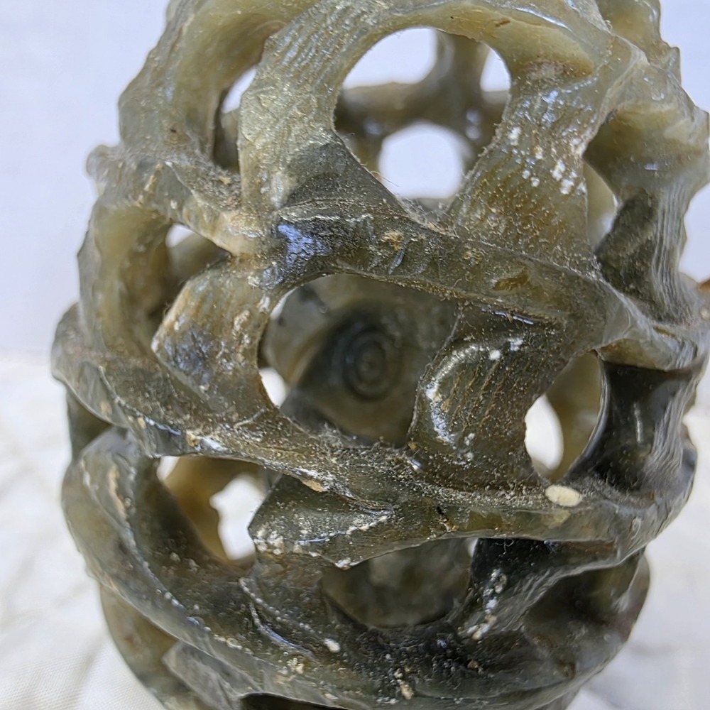 Carved Soapstone Egg With Owl Inside Excellent, Nice Size And Well Made - Picture 3 of 6